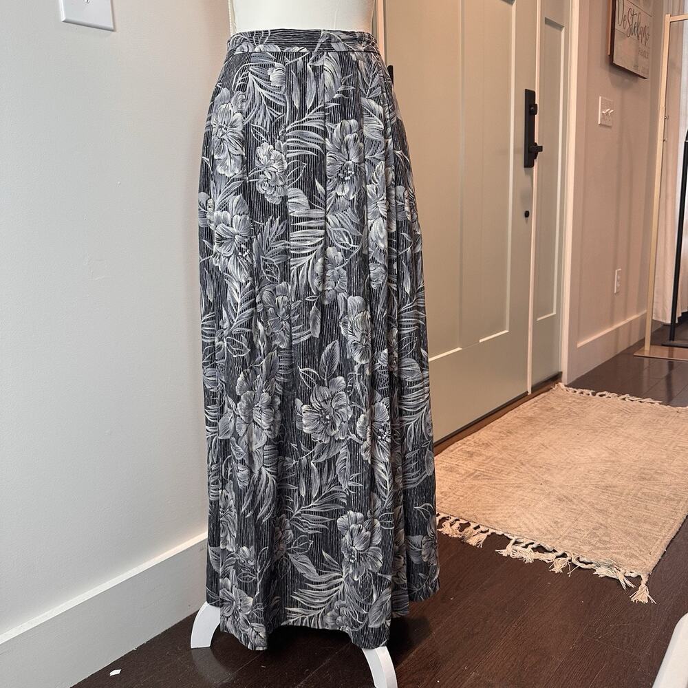 Suttles & Seawinds Floral Linen Rayon Maxi Skirt Black White Size Small